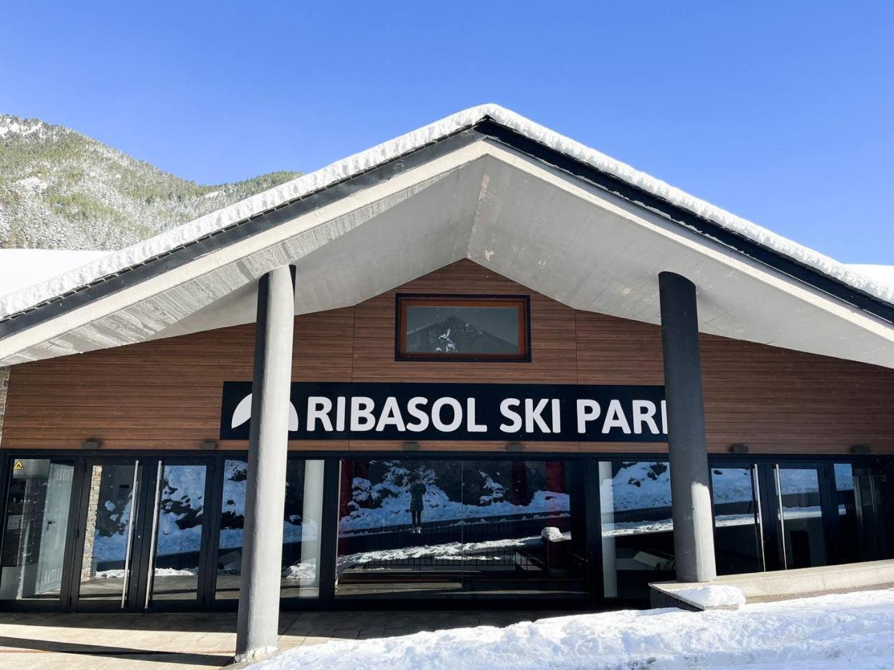 Increibles Vistas Al Valle De Arinsal Ny - A Pie De Pistas - Parking Incluido L By Bonesvacances Luaran gambar
