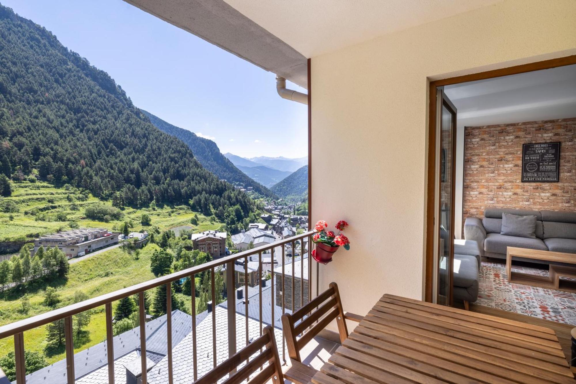 Increibles Vistas Al Valle De Arinsal Ny - A Pie De Pistas - Parking Incluido L By Bonesvacances Luaran gambar